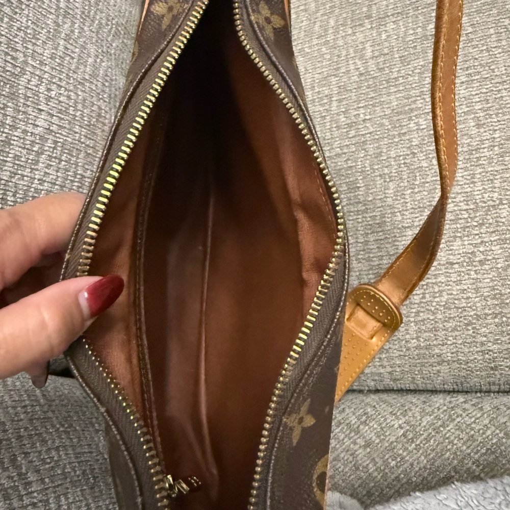 Louis Vuitton Brown and Tan Shoulder Bag - Picture 6 of 8